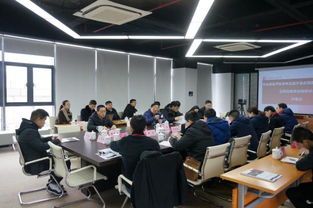 影創(chuàng)科技攜手職業(yè)院校，推動(dòng)汽車類專業(yè)混合現(xiàn)實(shí)技術(shù)融合應(yīng)用