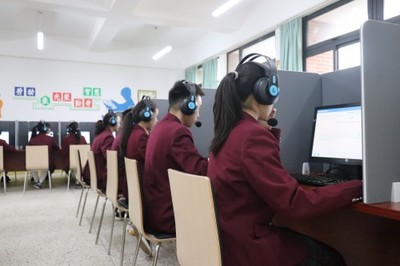 科大訊飛英語聽說黑科技“陜”現西北五省教育裝備展，引領教育科技服務新篇章